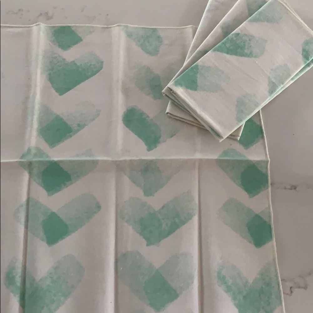Set of 4 cotton napkins mint colored print